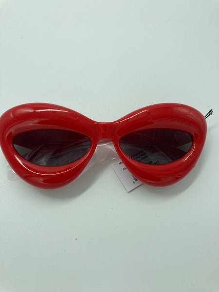 Inflated Bubble Lips Cat-Eyes Sunglasses