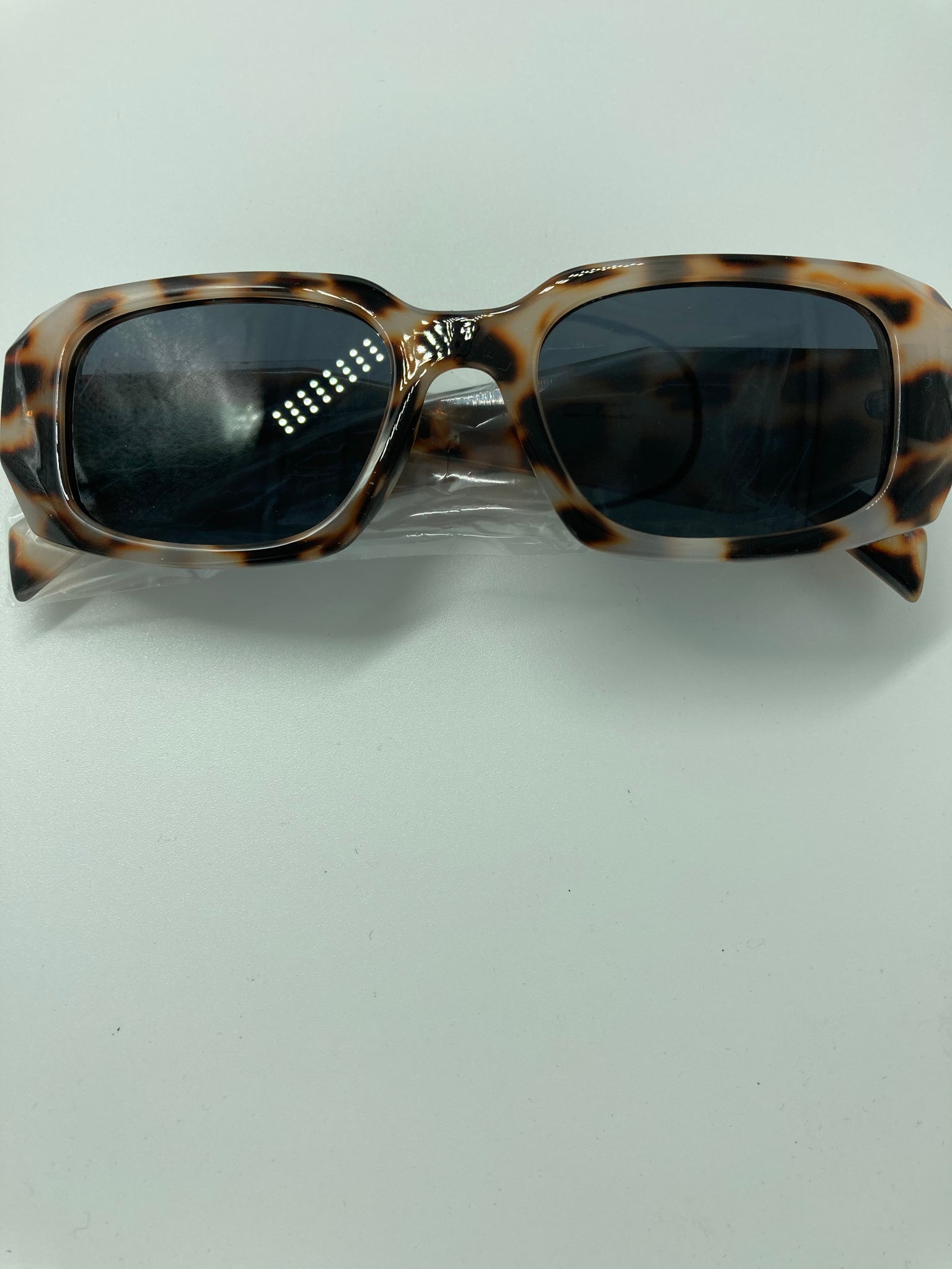 Classy Tortoiseshell Sunglasses