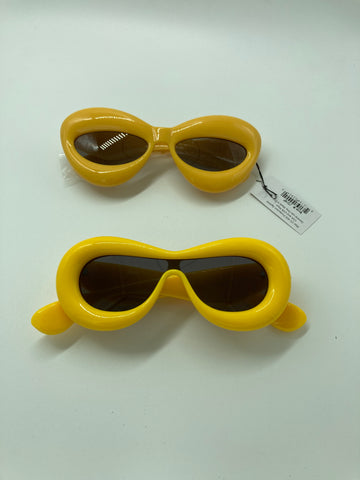 Round Sunglasses Sleek/Polished Sunglasses